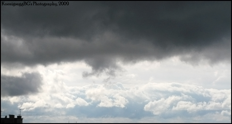 The_Darkness_Rises_by_KoenigseggBG.jpg
