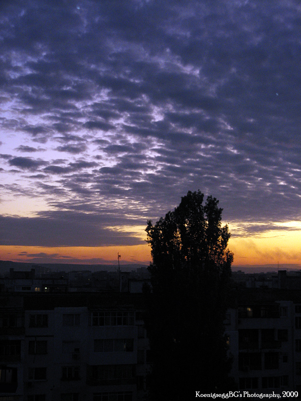 Sunset_03_by_KoenigseggBG.jpg